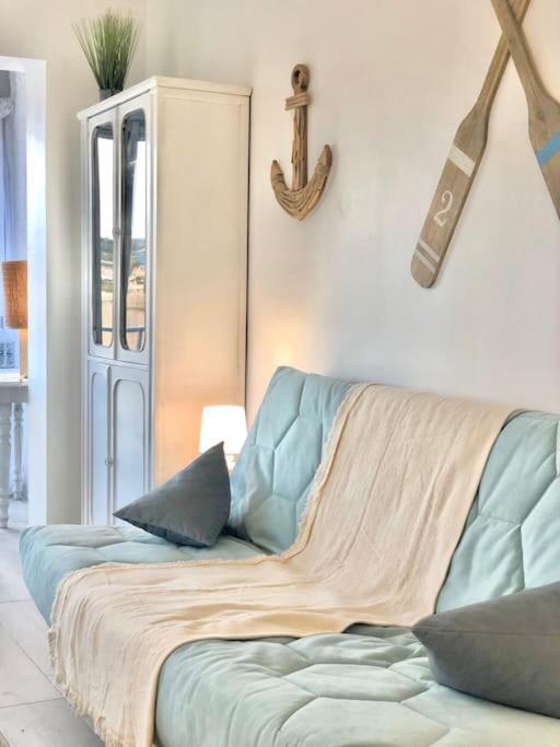 Le Brusc. Design, Parking, Wifi & Double Vue! Apartamento Six-Fours-les-Plages