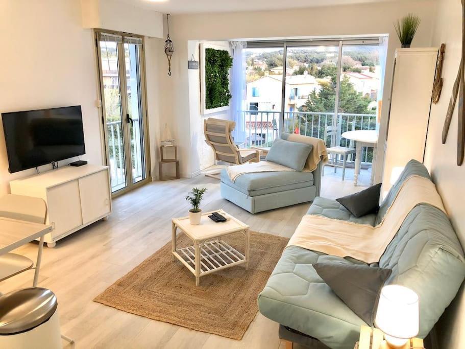 Le Brusc. Design, Parking, Wifi & Double Vue! Apartamento