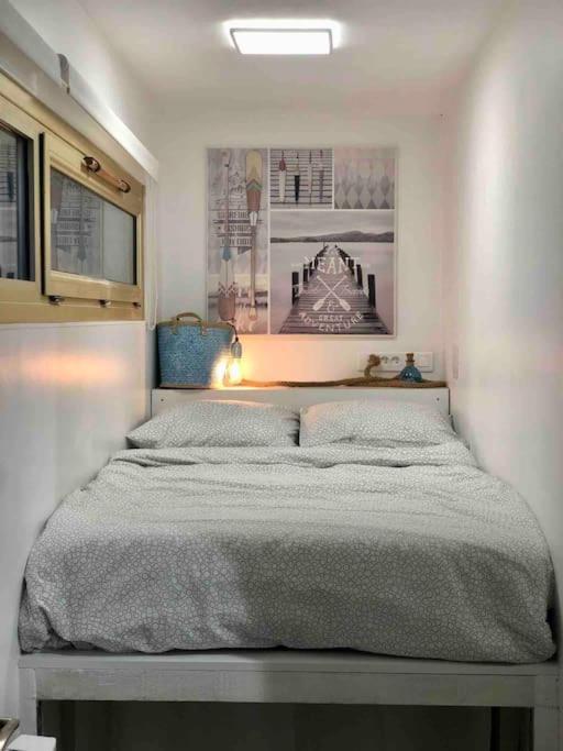 Le Brusc. Design, Parking, Wifi & Double Vue! Apartment