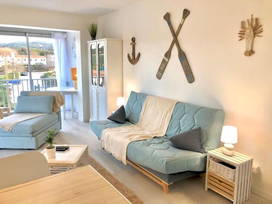 Apartment Le Brusc. Design, Parking, Wifi & Double Vue! Six-Fours-les-Plages